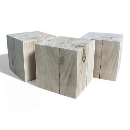 Handgefertigtes Eichenwürfel-Set - Holzdekor