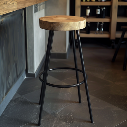 Handgefertigter Barhocker - Industrieller Stil