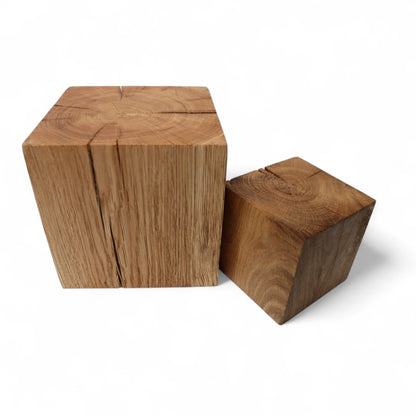 Handgefertigter Eichenblock aus Holz, Dekor, mittelgroß