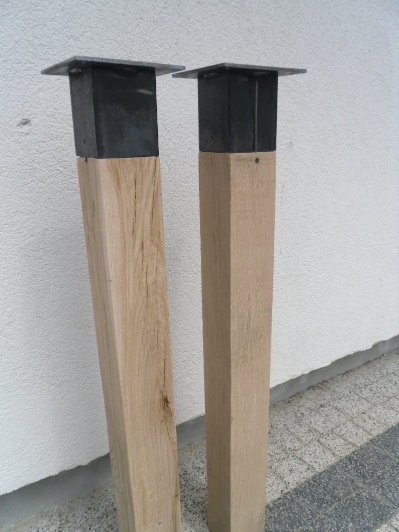 Handgefertigtes Holzbein aus Eiche - mit Metallkappe