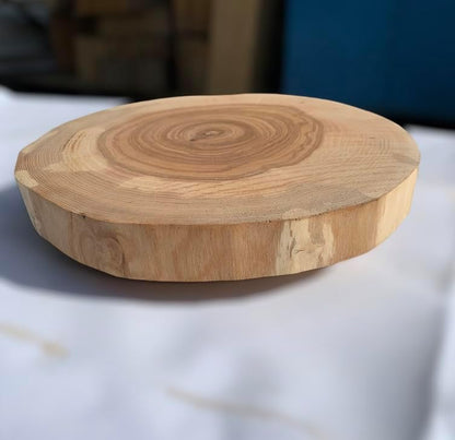 Handgefertigte Wanddekoration aus Esche - runde Form